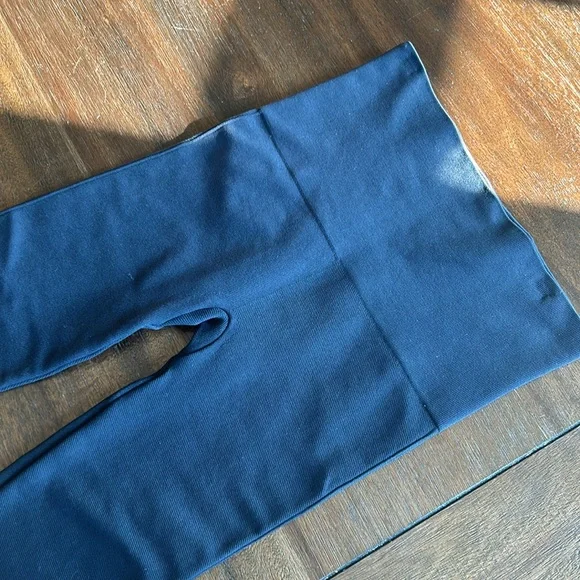 Spanx NWT look at me now leggings - Picture 2 of 5